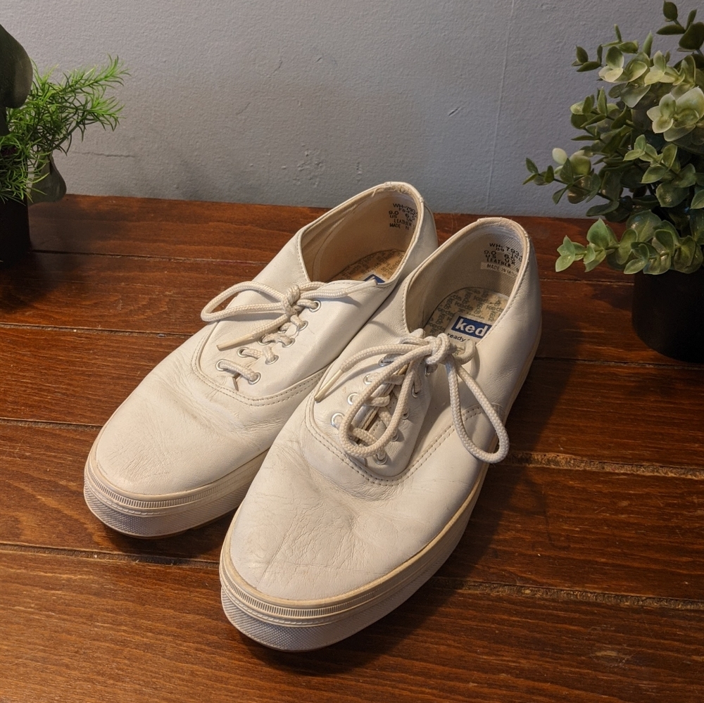 💫SOLD💫    ✨Super Cute Keds White Shoes ✨